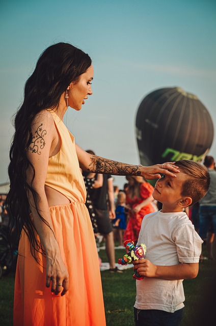 与地方政府 与地方政府